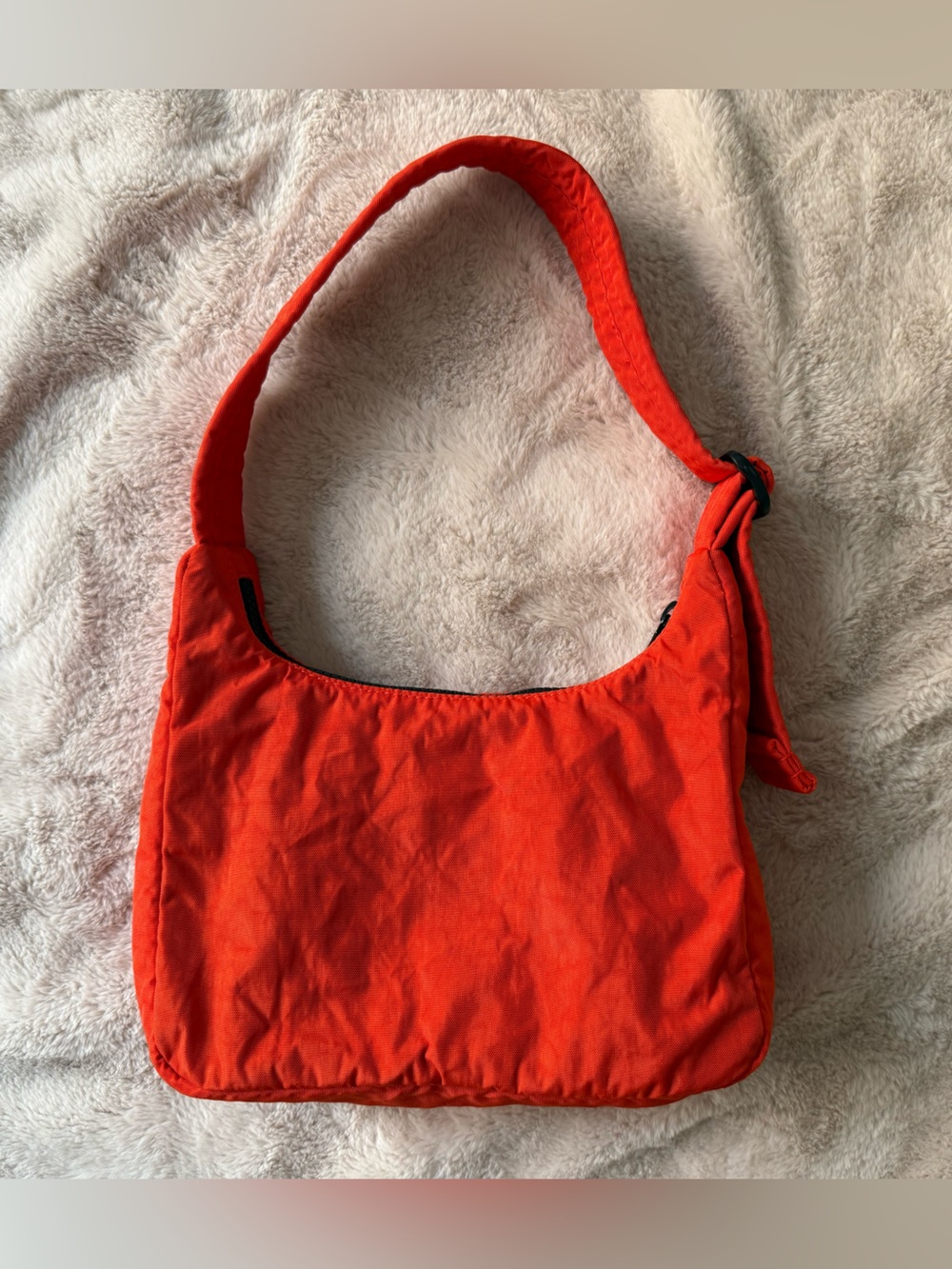 BAGGU Mini Nylon Shoulder Bag Tomato - Picture 12 of 16
